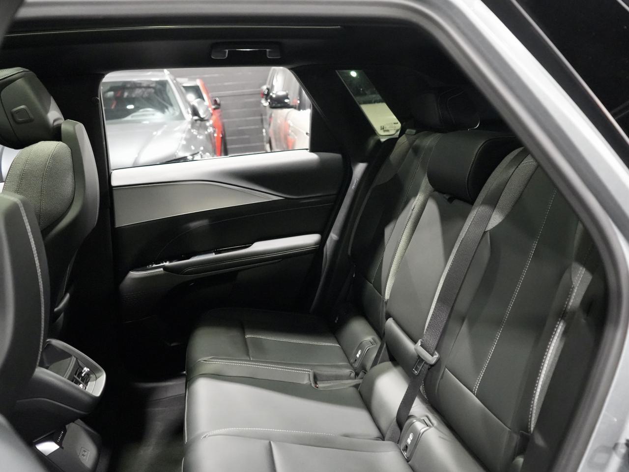 2024 Cadillac LYRIQ AWD| DRIVE ASSIST| PANO| READY FOR PICK UP Photo