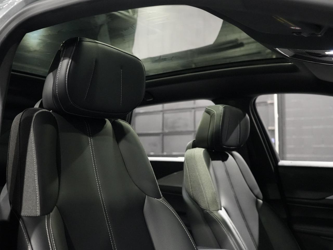 2024 Cadillac LYRIQ AWD| DRIVE ASSIST| PANO| READY FOR PICK UP Photo