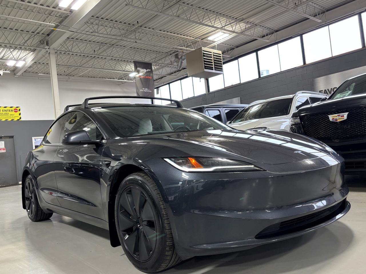 2024 Tesla Model 3 RWD|FRONTPPF|WHITELEATHER|AMBIENT|REARSCREEN|NAV|+ - Photo #2