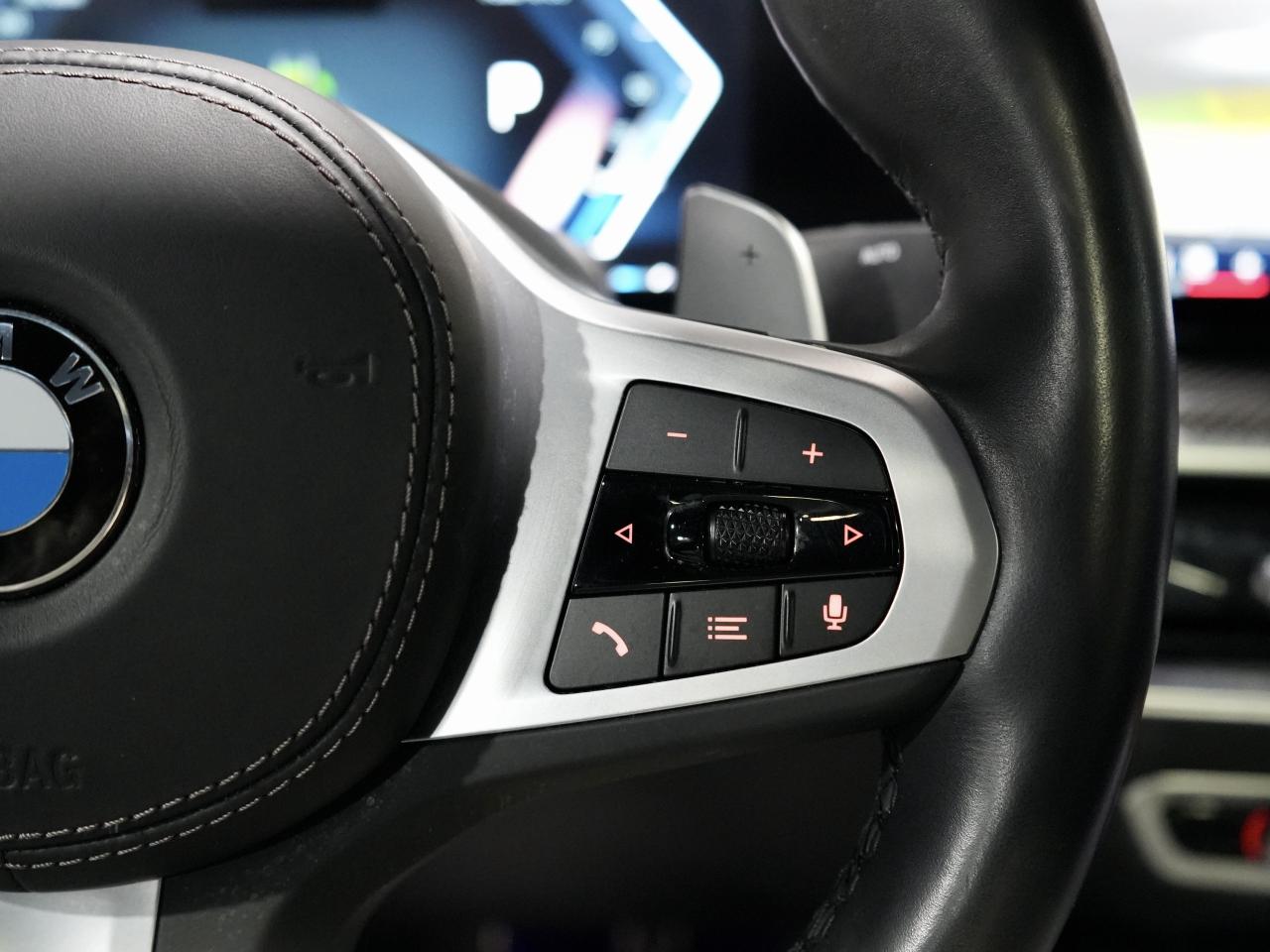 2025 BMW X6 xDrive40i/PANO/HUD/360CAM/22 IN RIM/CARBON FIBER Photo