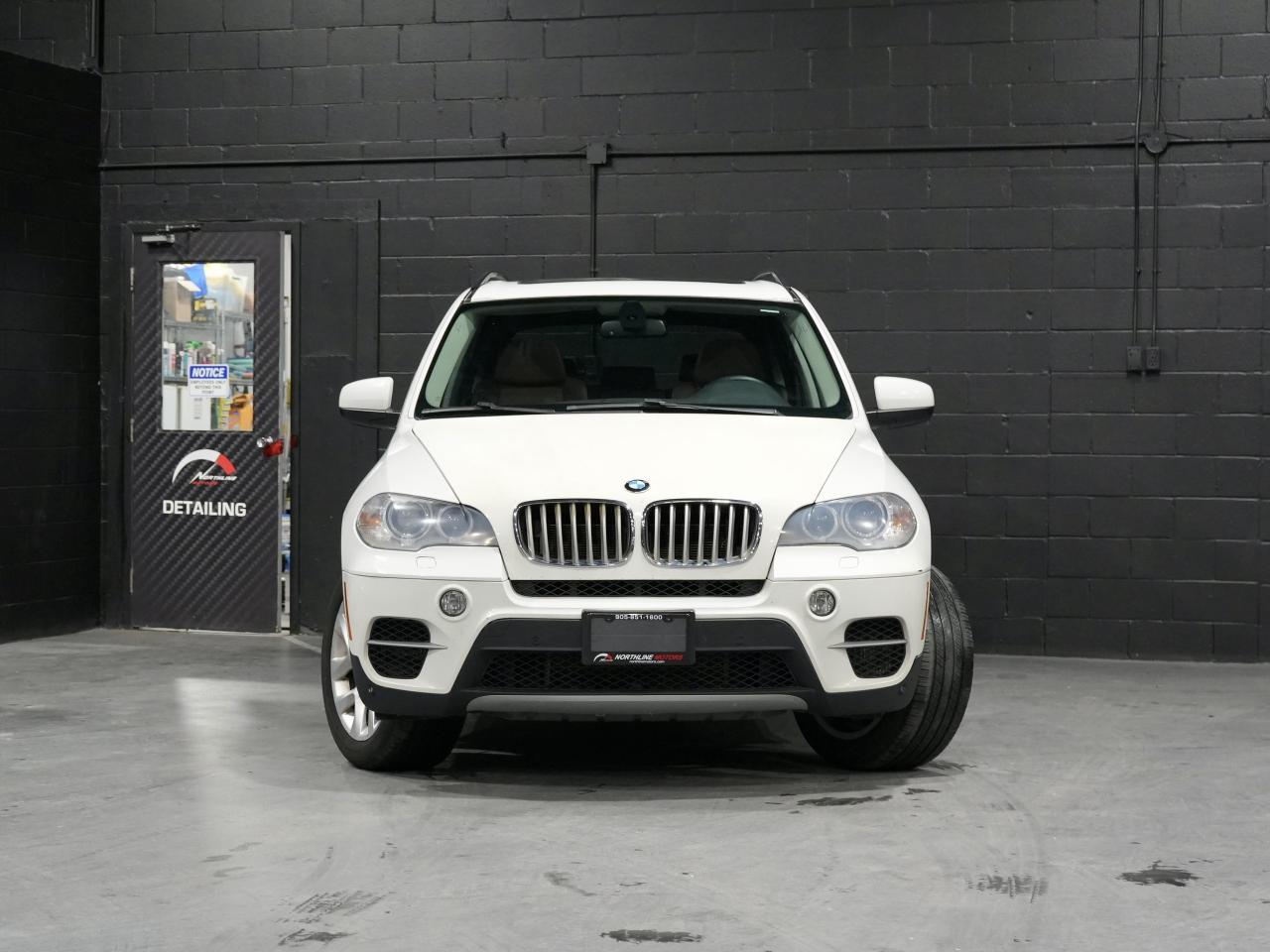 2012 BMW X5 AWD 4dr 50i/PANO/NAV/CAM/7PASS/NO ACCIDENTS Photo2