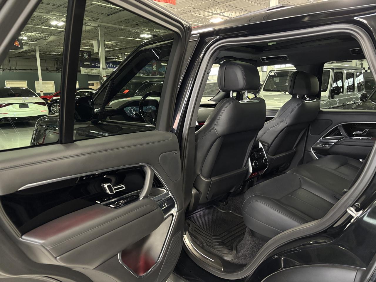 2023 Land Rover Range Rover P530 SE SWB|NO LUX TAX|NAV|MASSAGE|RECLINE|AMBIENT - Photo #9