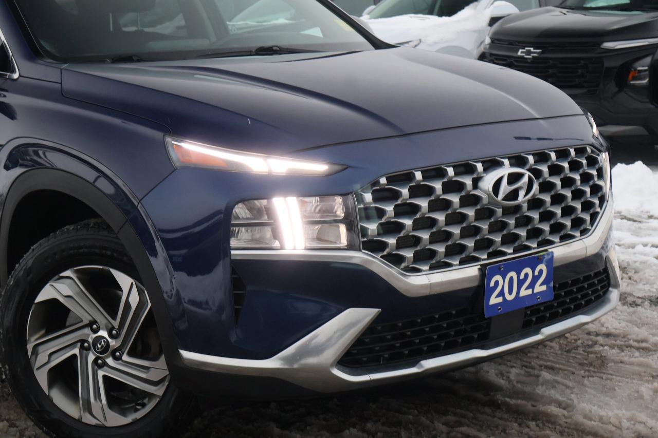 2022 Hyundai Santa Fe Preferred | Heated Seats | Photo