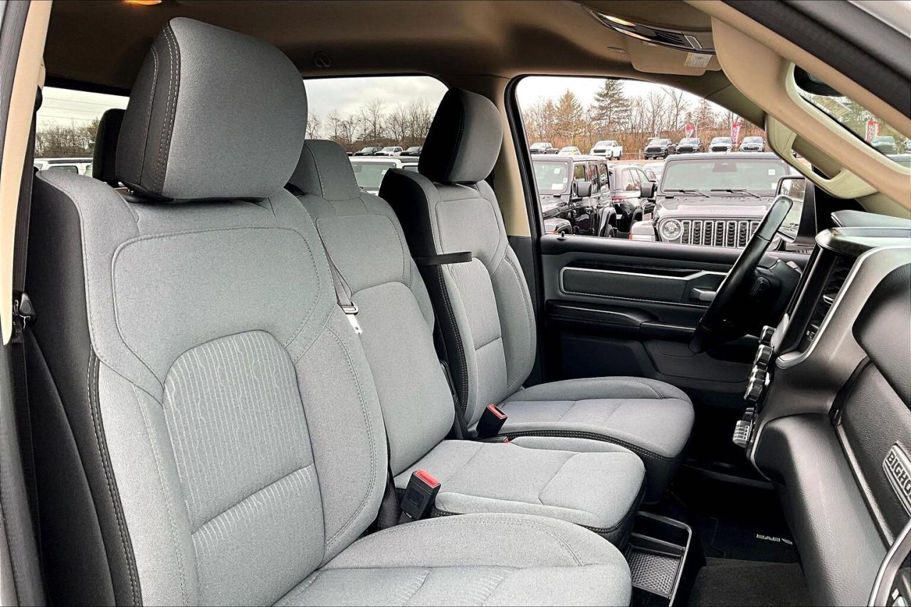 2020 RAM 1500 Big Horn Crew |Liner Cover Steps TrailerBrake |4X4 Photo