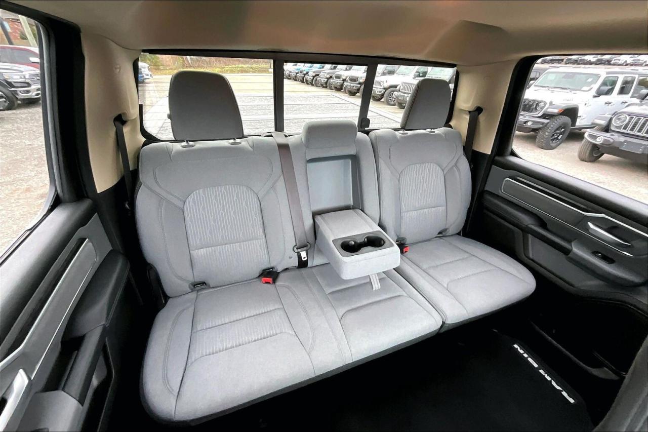 2020 RAM 1500 Big Horn Crew |Liner Cover Steps TrailerBrake |4X4 Photo