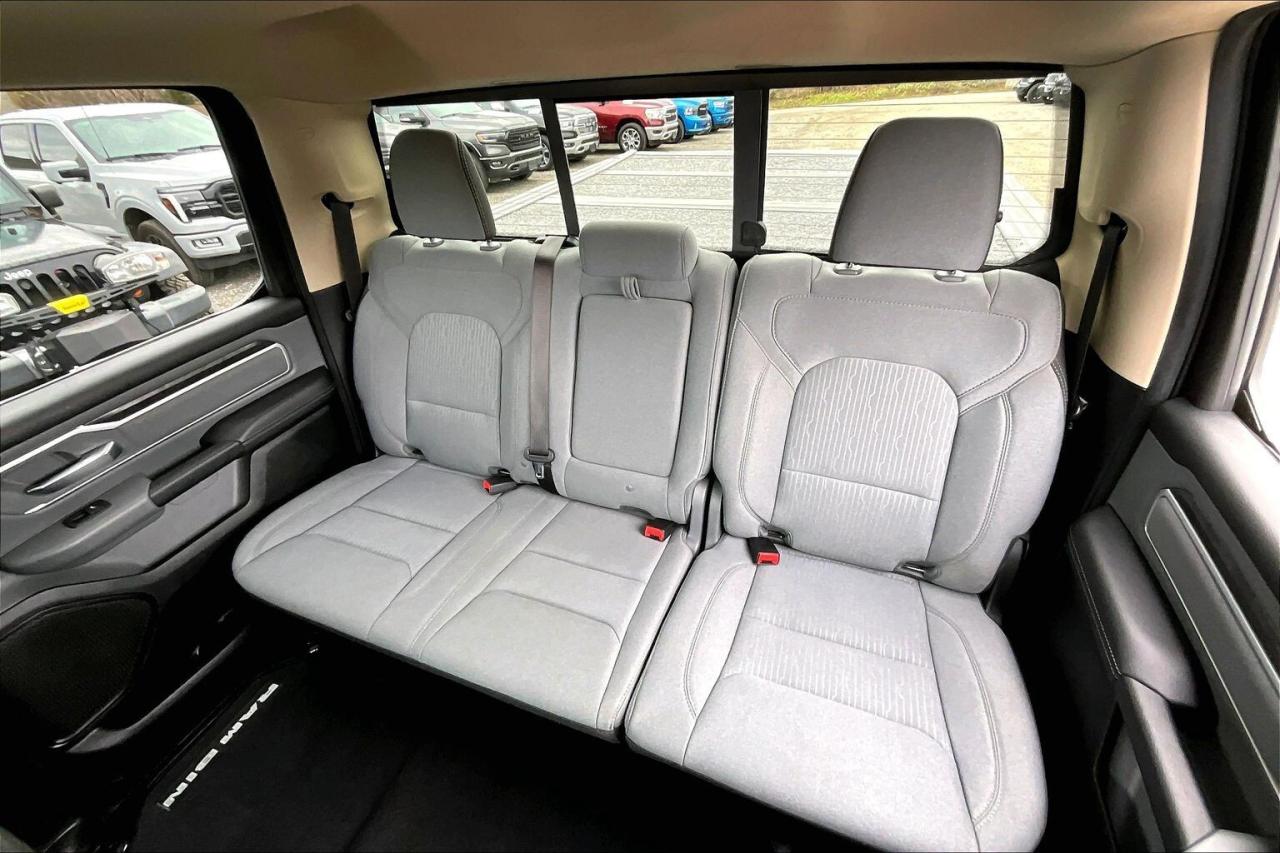 2020 RAM 1500 Big Horn Crew |Liner Cover Steps TrailerBrake |4X4 Photo