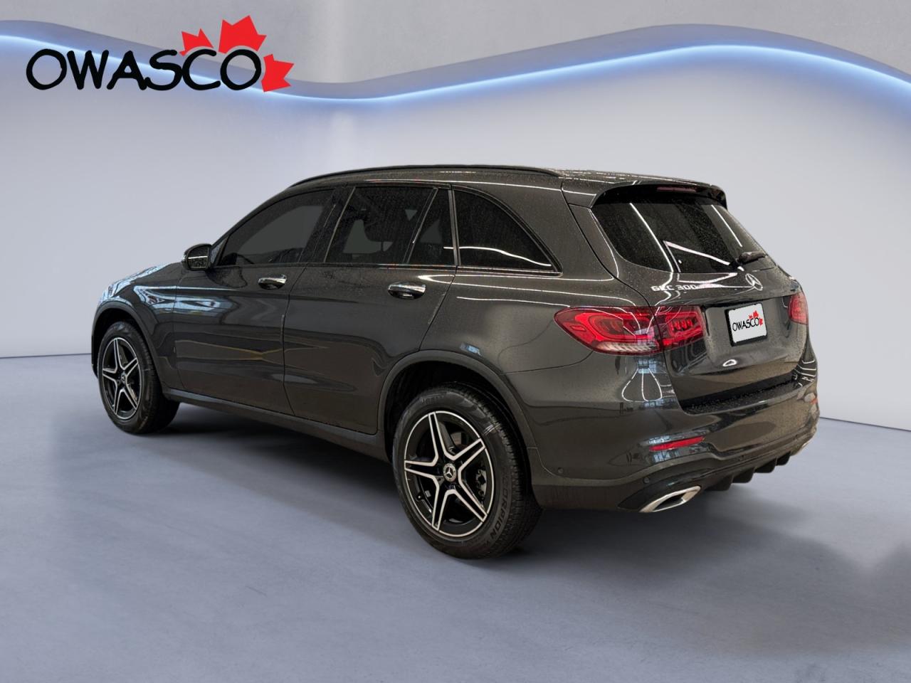 2021 Mercedes-Benz GLC 2.0L GLC 300! One Owner! Well Maintained! Leather! Photo3