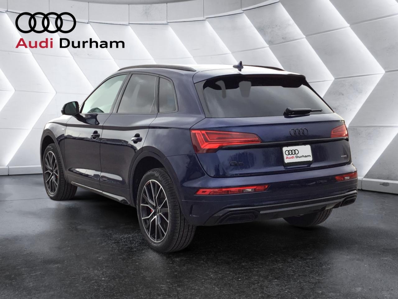 2025 Audi Q5 2.0T Progressiv + Black Competition Pkg Photo2