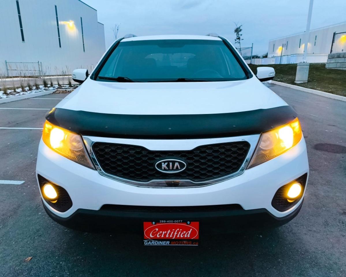 2011 Kia Sorento Front-wheel Drive 4dr I4 Manual LX Photo