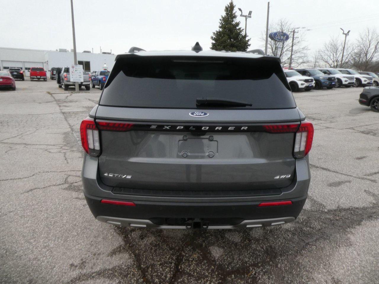 2025 Ford Explorer ACTIVE Active Photo3