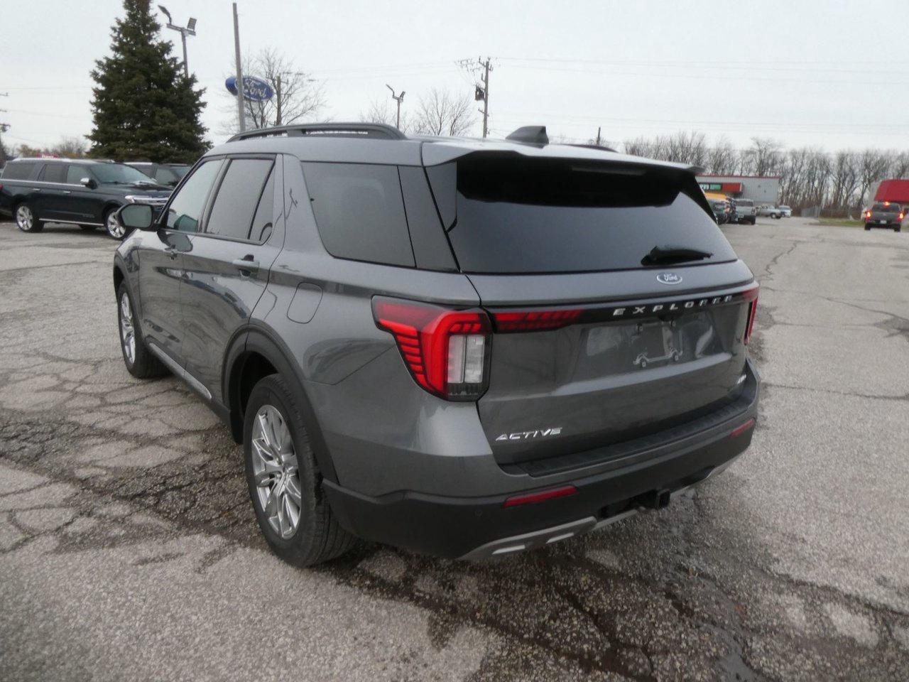 2025 Ford Explorer ACTIVE Active Photo2