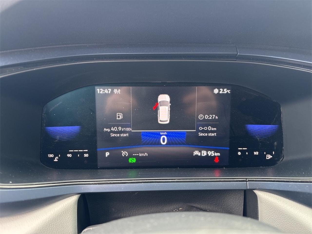 2022 Volkswagen Taos Comfortline 4MOTION  Lease return, Clean Carfax Photo