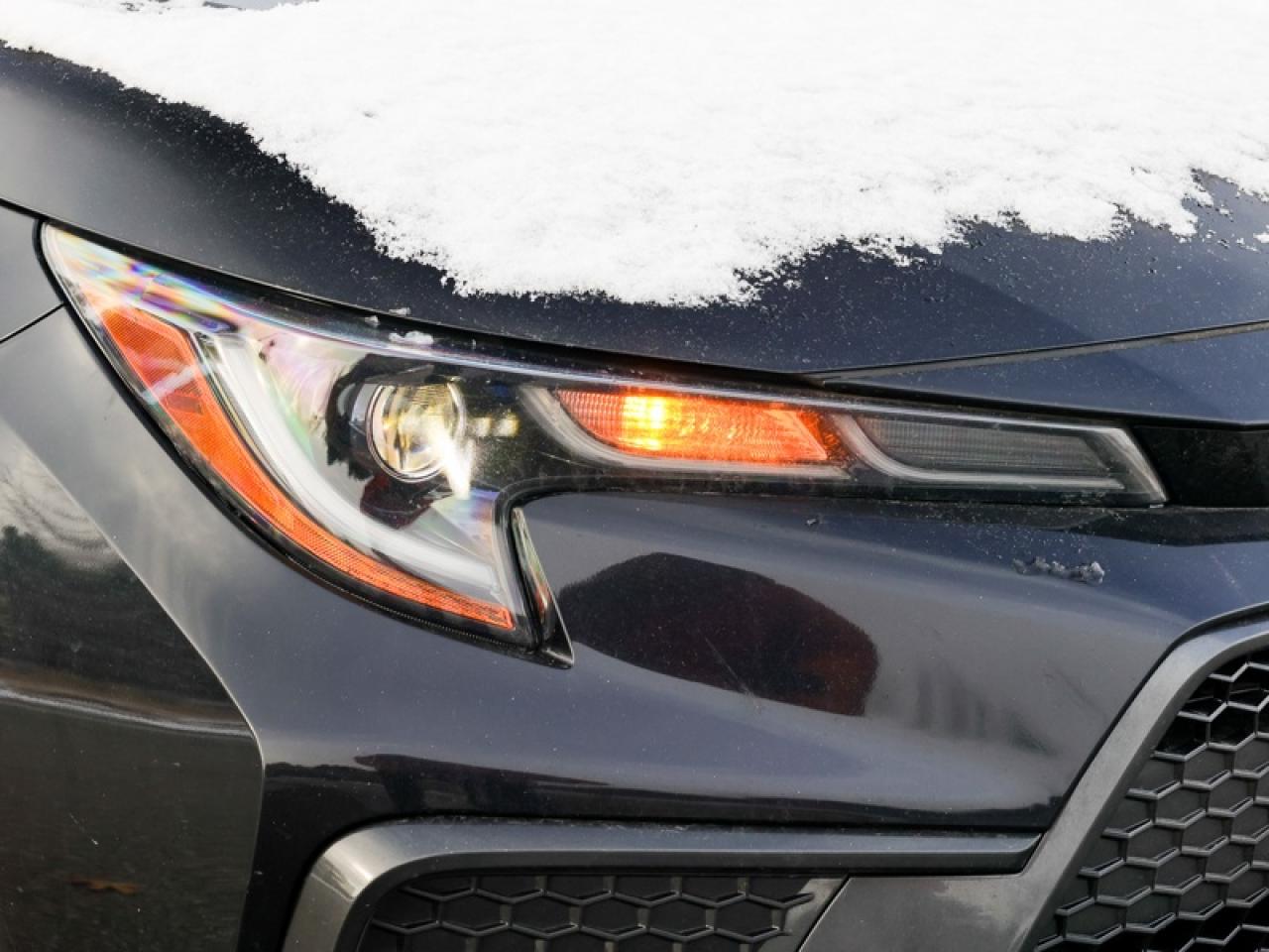 2021 Toyota Corolla SE Upgrade Package  - Sunroof - $172 B/W Photo