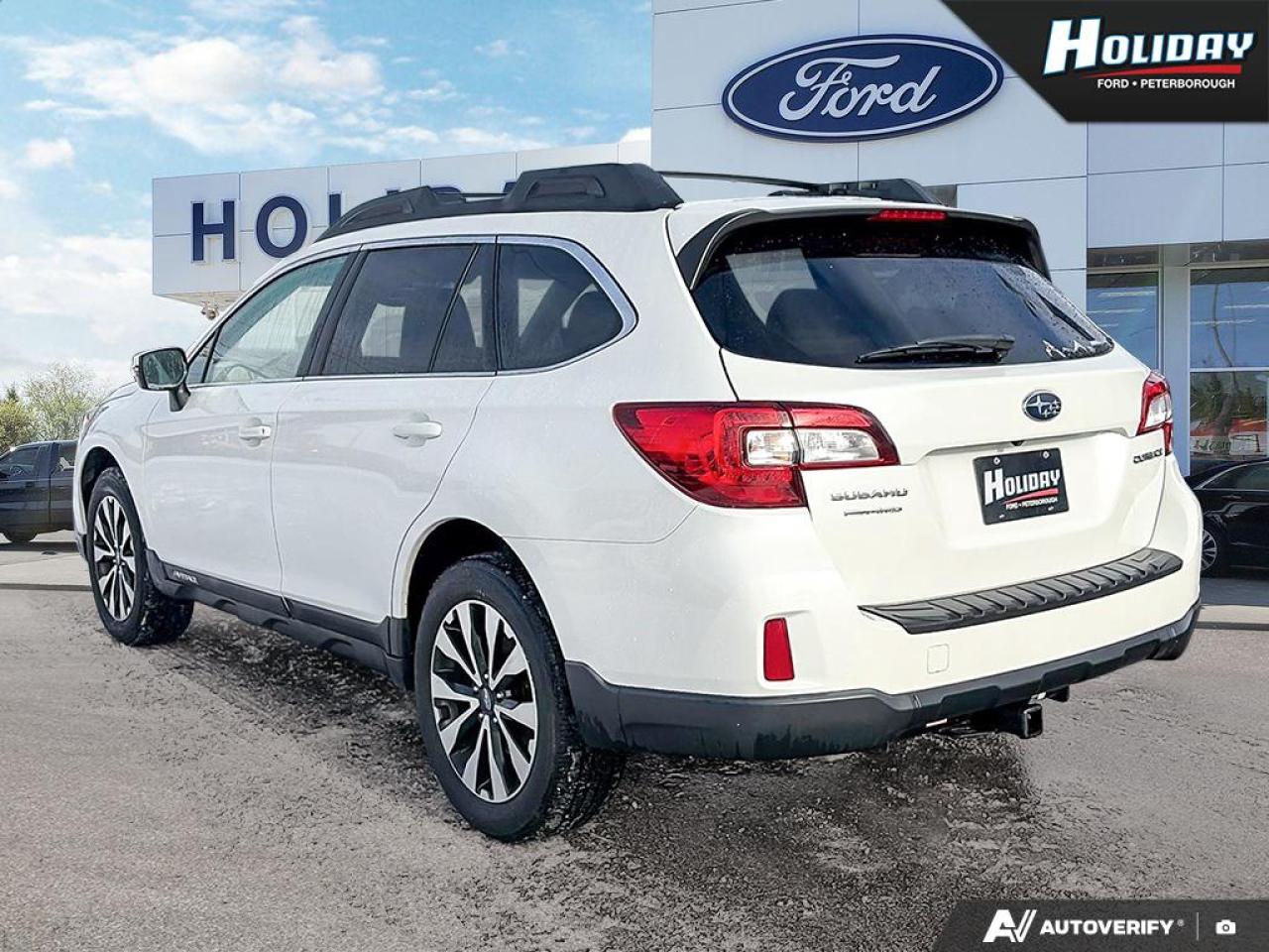 2015 Subaru Outback 2.5i w/Limited Pkg Photo
