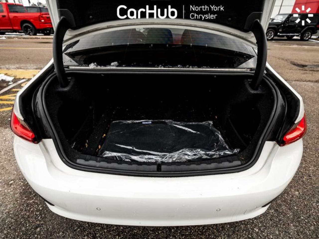 2020 BMW 3 Series 330i xDrive Photo