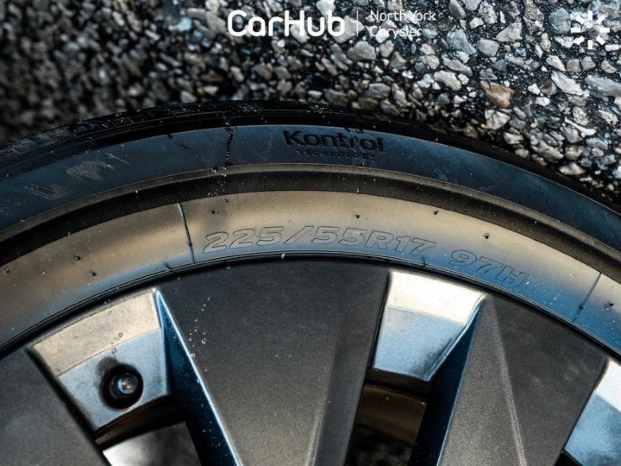 2022 Volkswagen Taos Comfortline Heated Seats Front Assist Blind Spot Monitoring Apple CarPlay Android Auto Photo