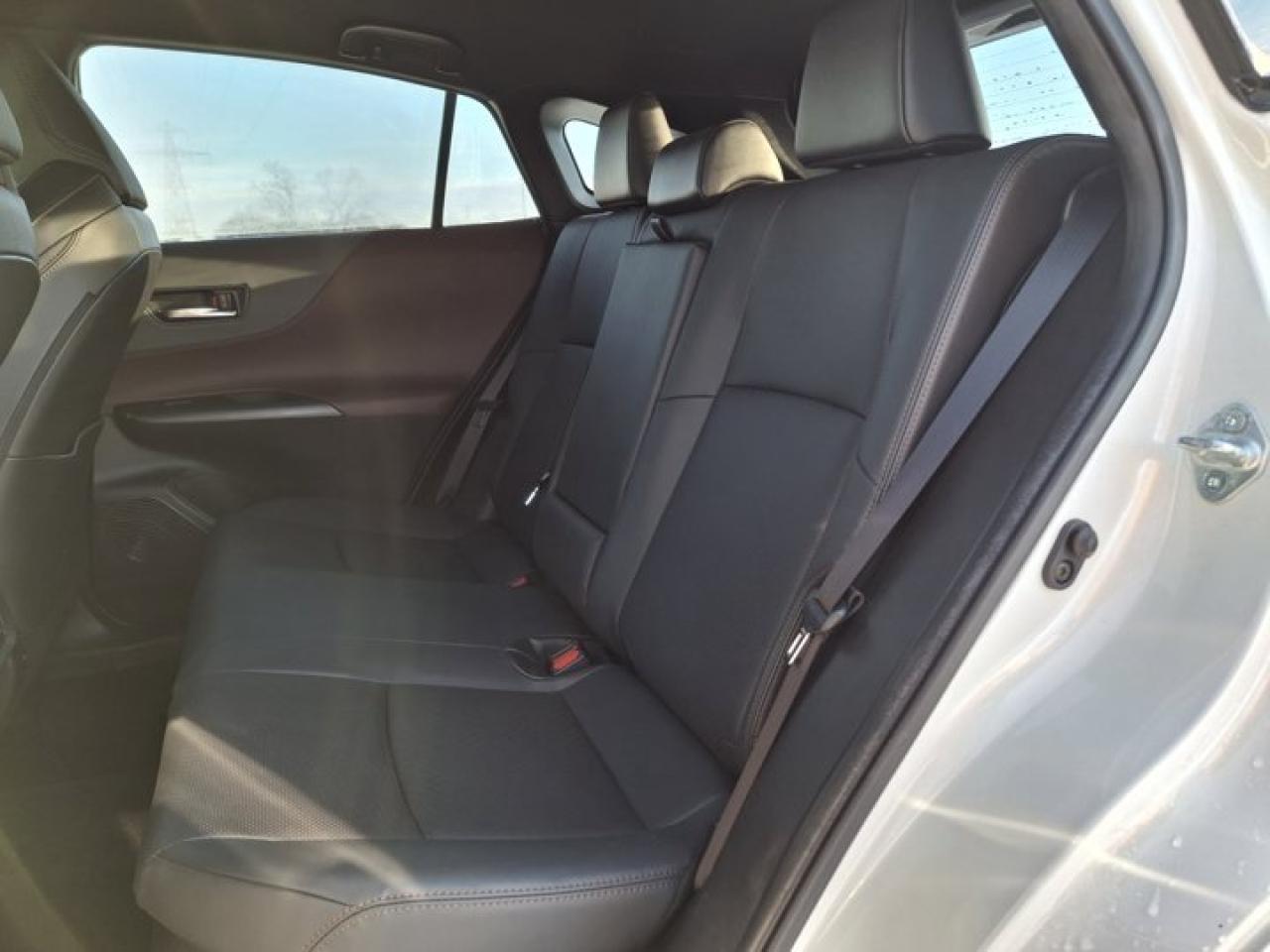 2021 Toyota Venza XLE AWD | Leather | Radar Cruise | Heated Wheel + Seats | CarPlay + Android | Power Seat | and More! Photo