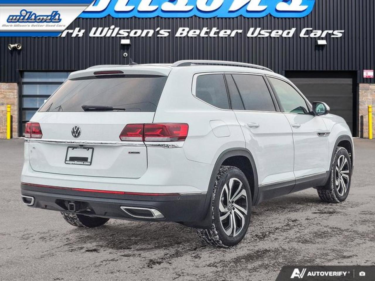 2021 Volkswagen Atlas Execline AWD | Blind Spot Monitor | Panoramic Sunroof | Heated and Cooled Seats | 360 Cam and More ! Photo