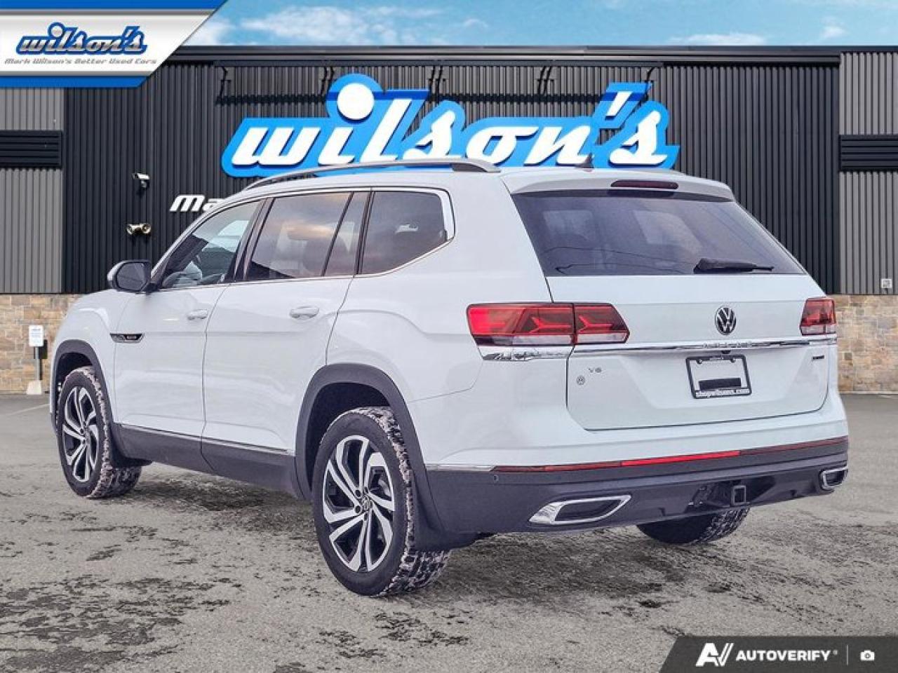 2021 Volkswagen Atlas Execline AWD | Blind Spot Monitor | Panoramic Sunroof | Heated and Cooled Seats | 360 Cam and More ! Photo2