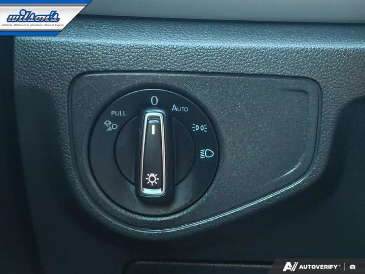 2021 Volkswagen Atlas Execline AWD | Blind Spot Monitor | Panoramic Sunroof | Heated and Cooled Seats | 360 Cam and More ! Photo