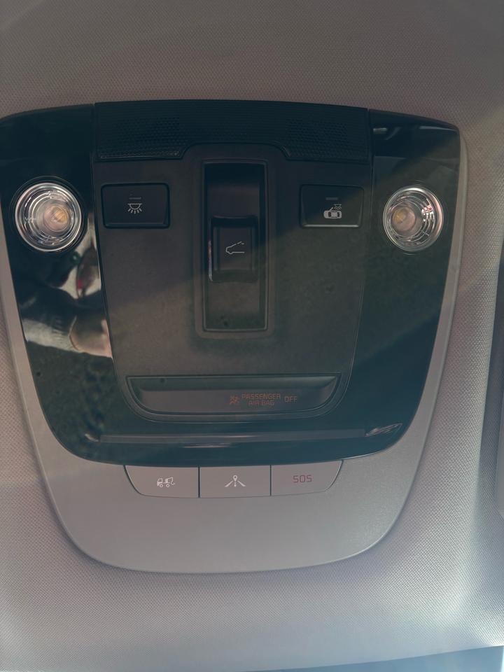 2022 Kia Seltos SX Photo