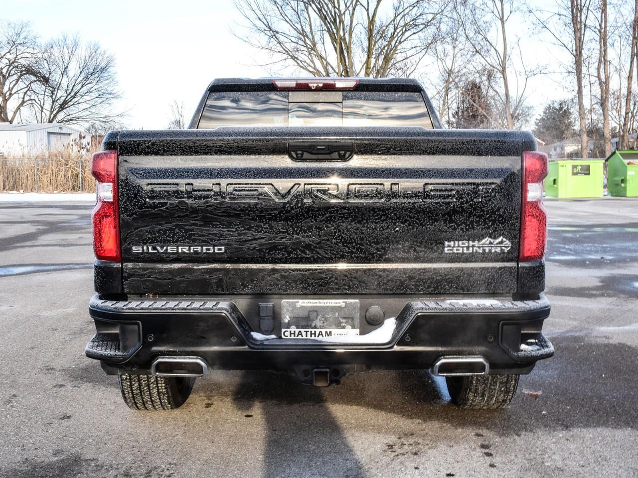 2023 Chevrolet Silverado 1500 Crew Cab Short Box 4-Wheel Drive High Country Photo