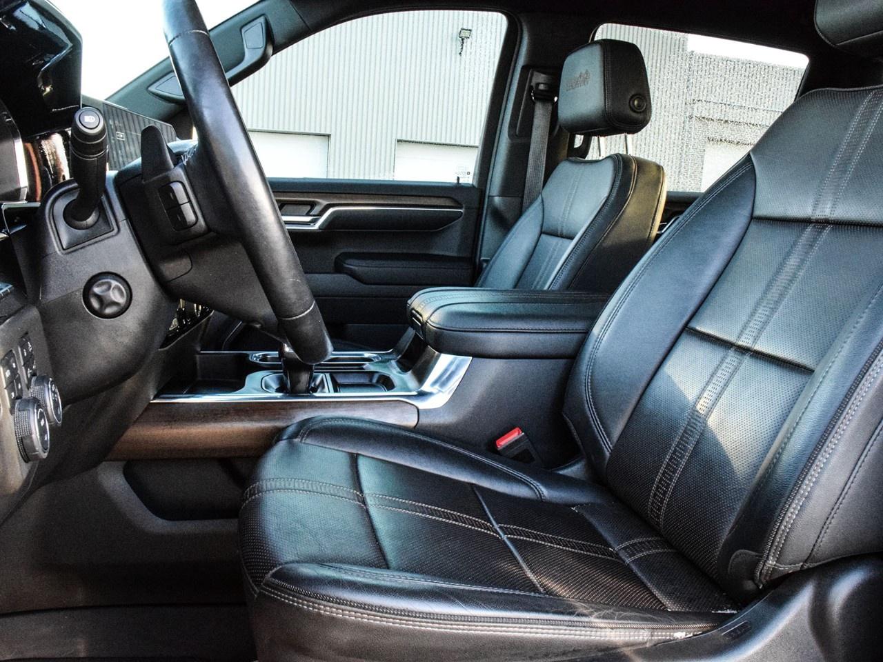 2023 Chevrolet Silverado 1500 Crew Cab Short Box 4-Wheel Drive High Country Photo