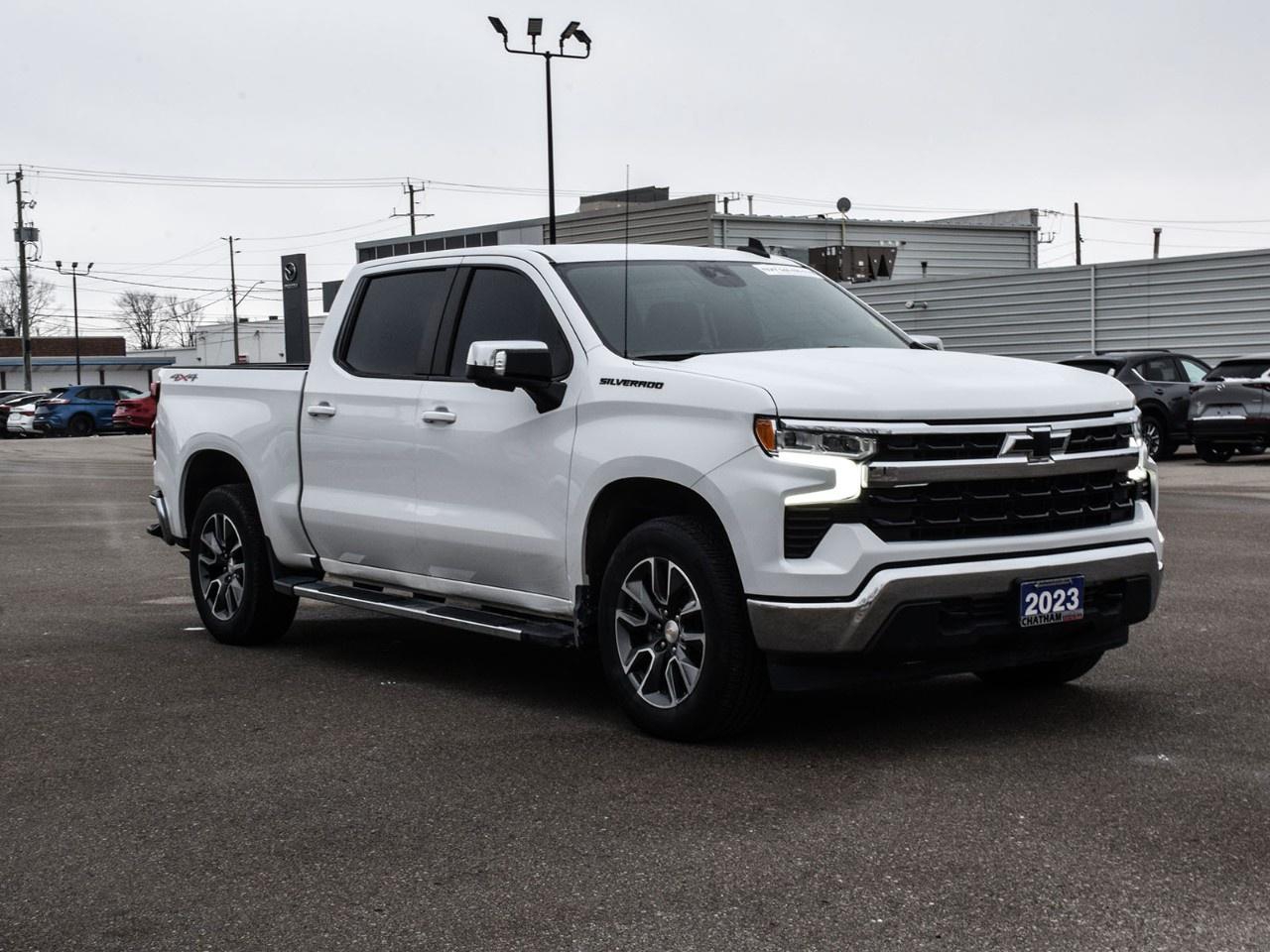 2023 Chevrolet Silverado 1500 Crew Cab Short Box 4-Wheel Drive LT Photo4