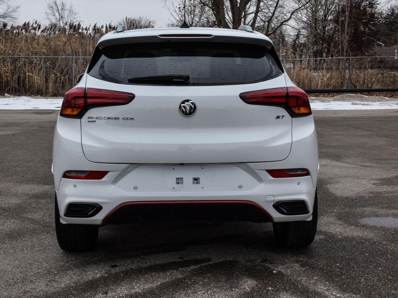 2022 Buick Encore GX Select AWD Photo2