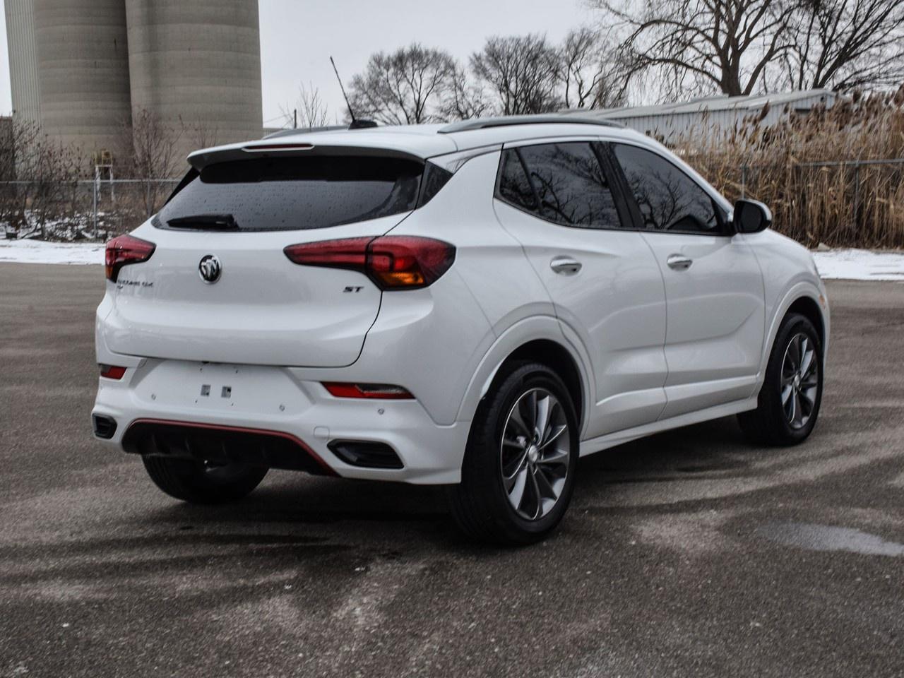 2022 Buick Encore GX Select AWD Photo3