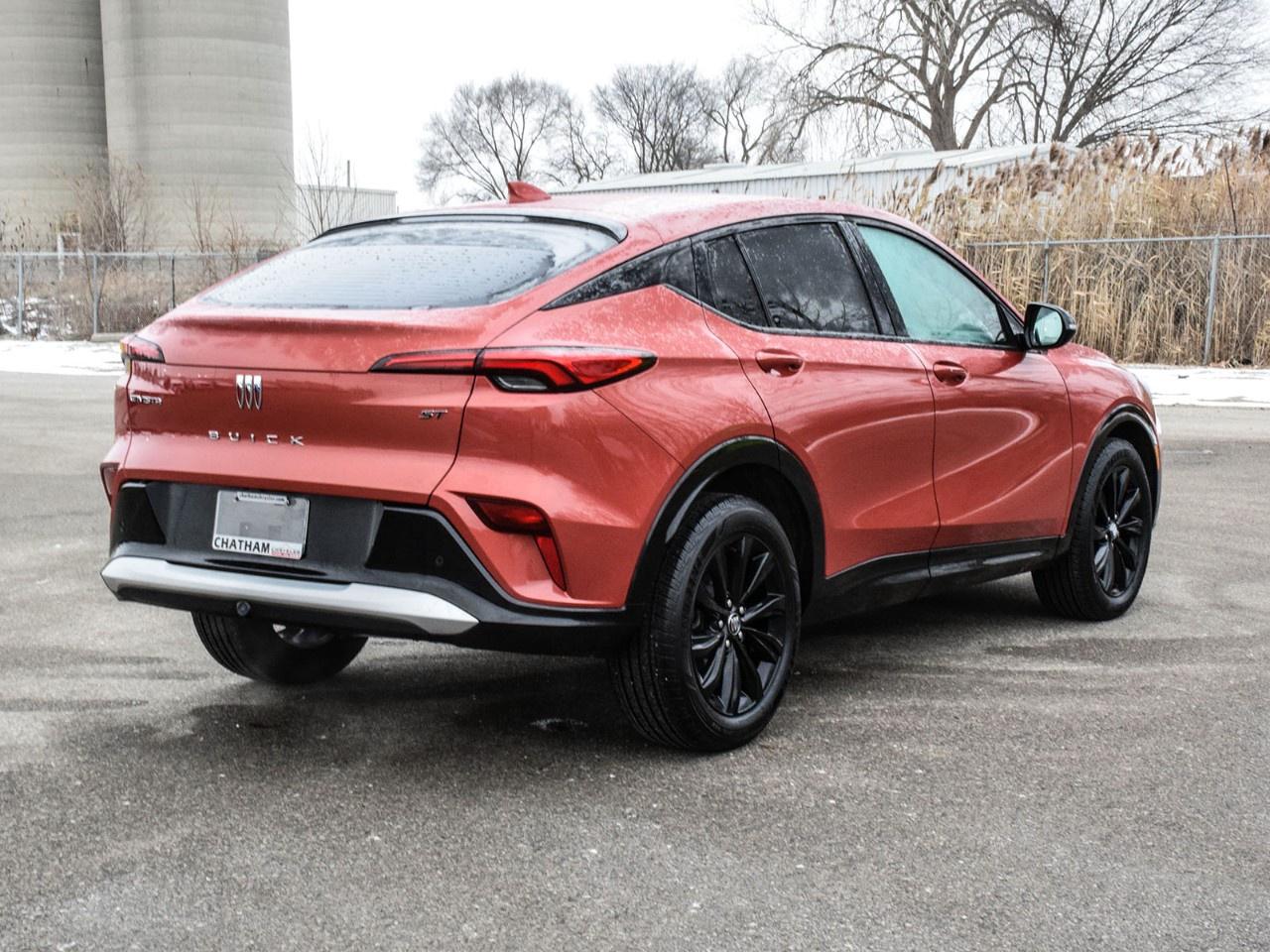 2024 Buick Envista FWD 4dr Sport Touring Photo3