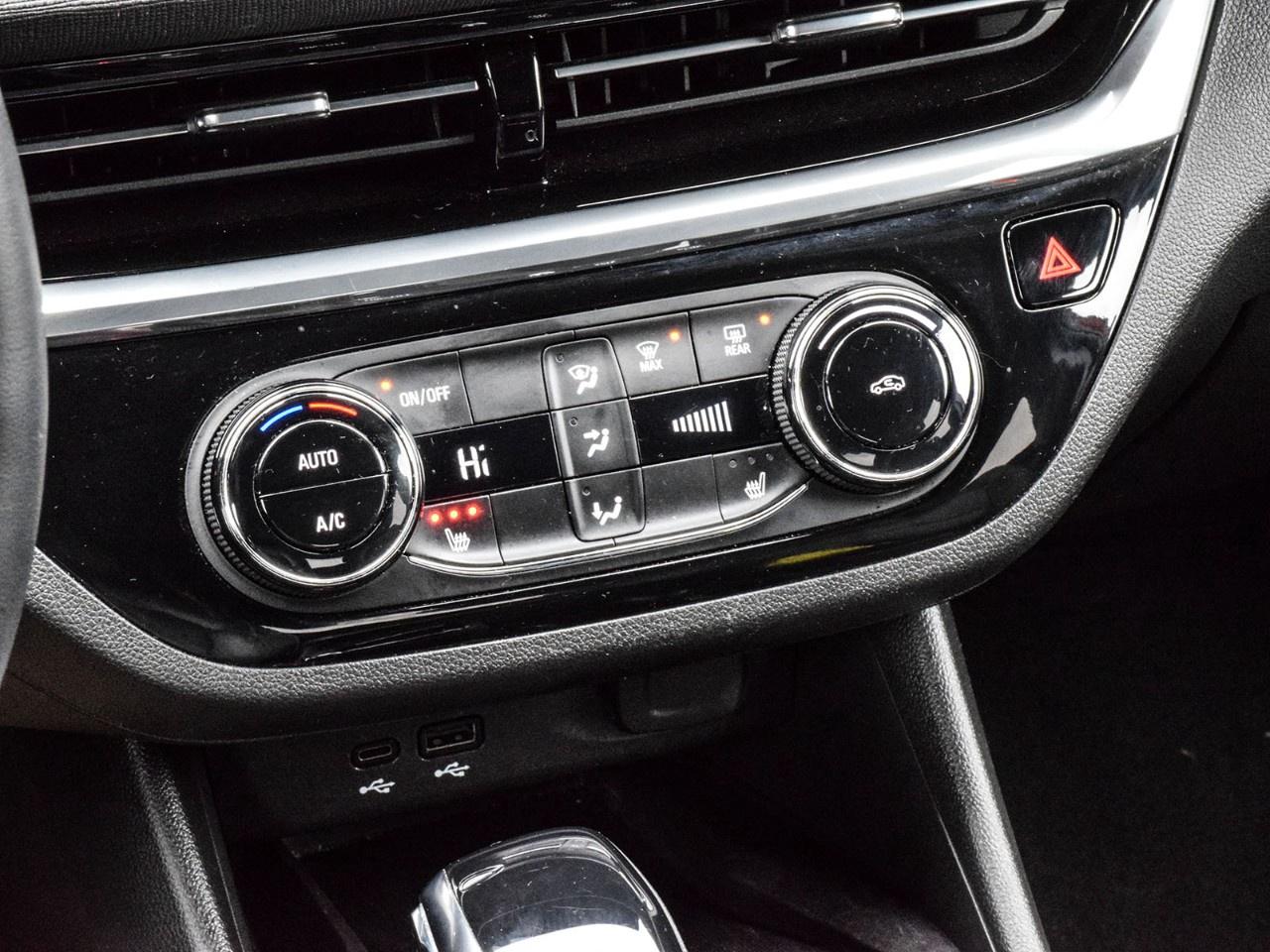 2024 Buick Envista FWD 4dr Sport Touring Photo