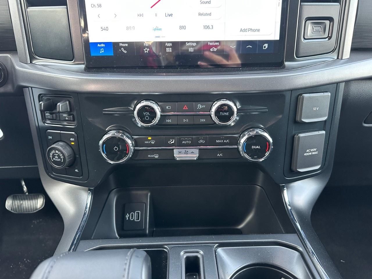 2025 Ford F-150 XLT 4WD SuperCrew 5.5' Box Photo