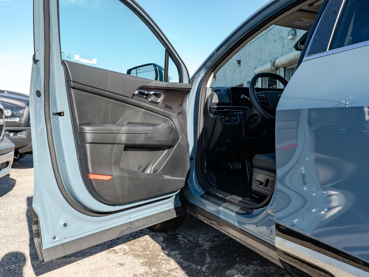 2026 Kia Sportage EX Premium AWD w/Black Interior Photo