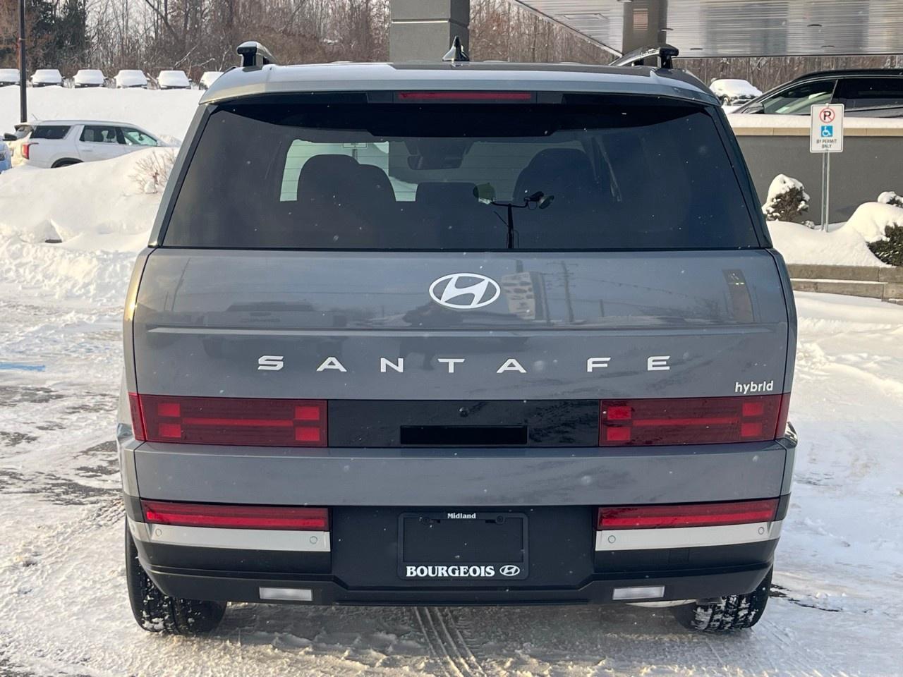 2026 Hyundai Santa Fe Hybrid Preferred AWD Photo4