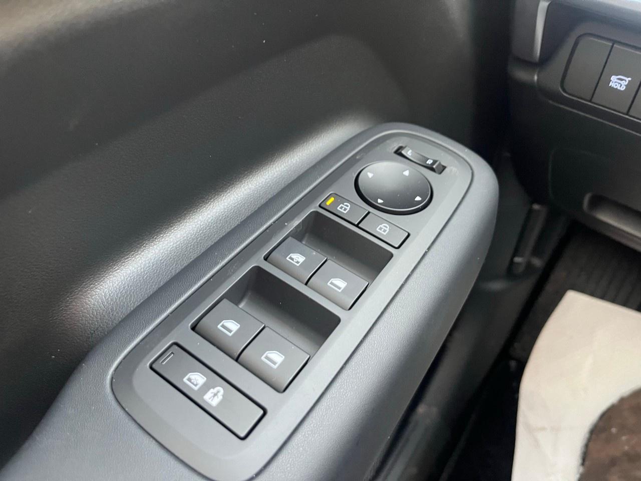 2026 Hyundai Santa Fe Hybrid Preferred AWD Photo