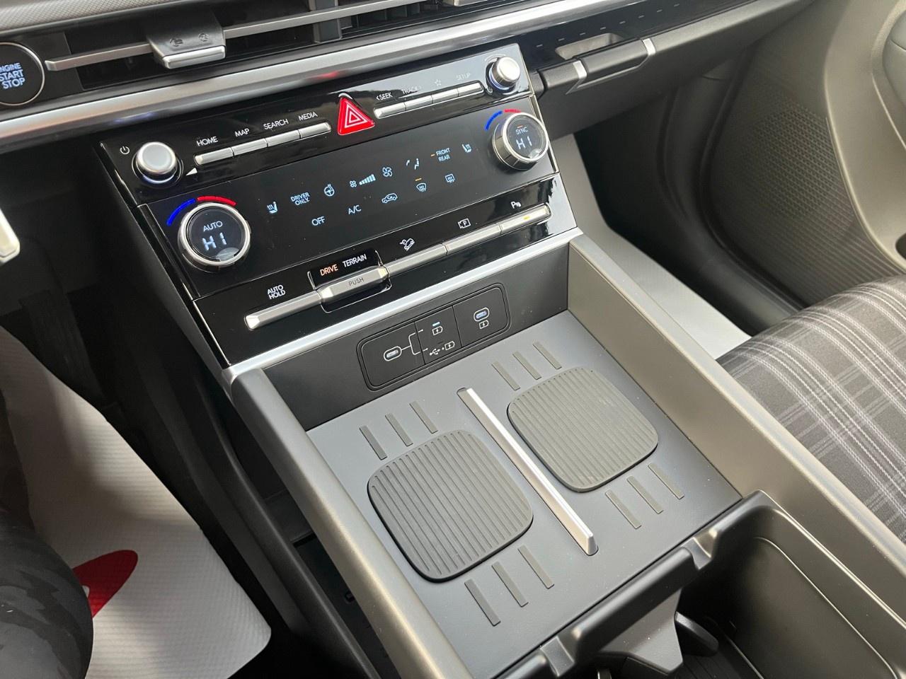 2026 Hyundai Santa Fe Hybrid Preferred AWD Photo