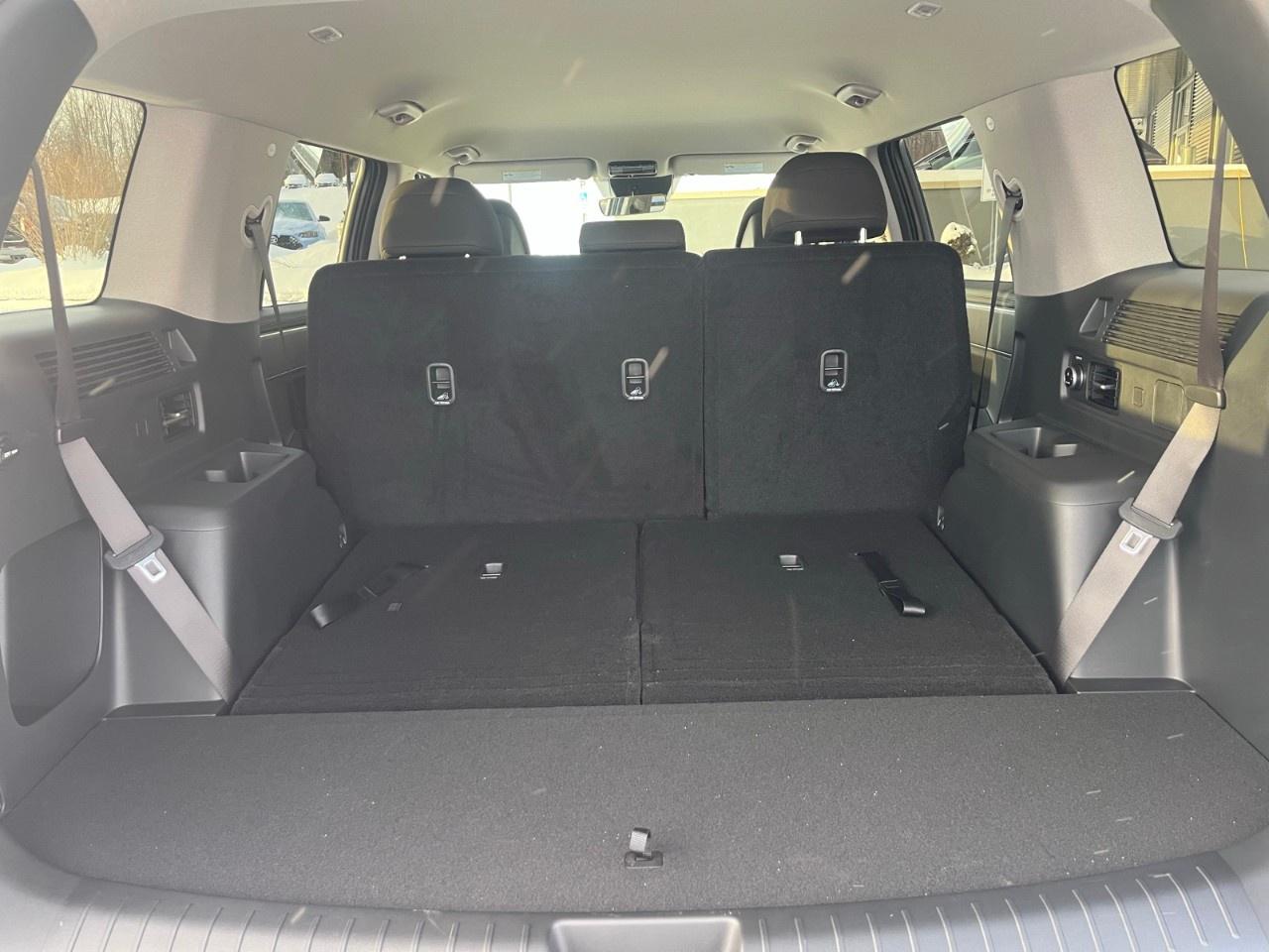 2026 Hyundai Santa Fe Hybrid Preferred AWD Photo