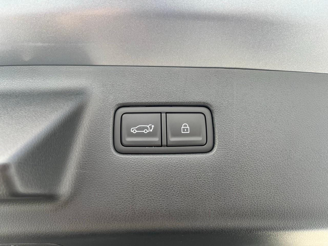 2026 Hyundai Santa Fe Hybrid Preferred AWD Photo