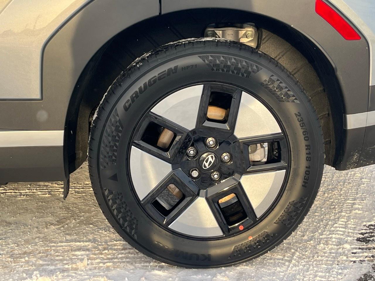 2026 Hyundai Santa Fe Hybrid Preferred AWD Photo