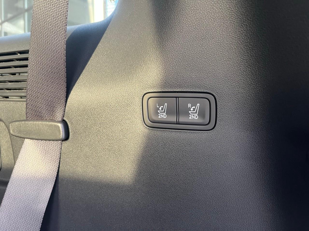 2026 Hyundai Santa Fe Hybrid Preferred AWD Photo