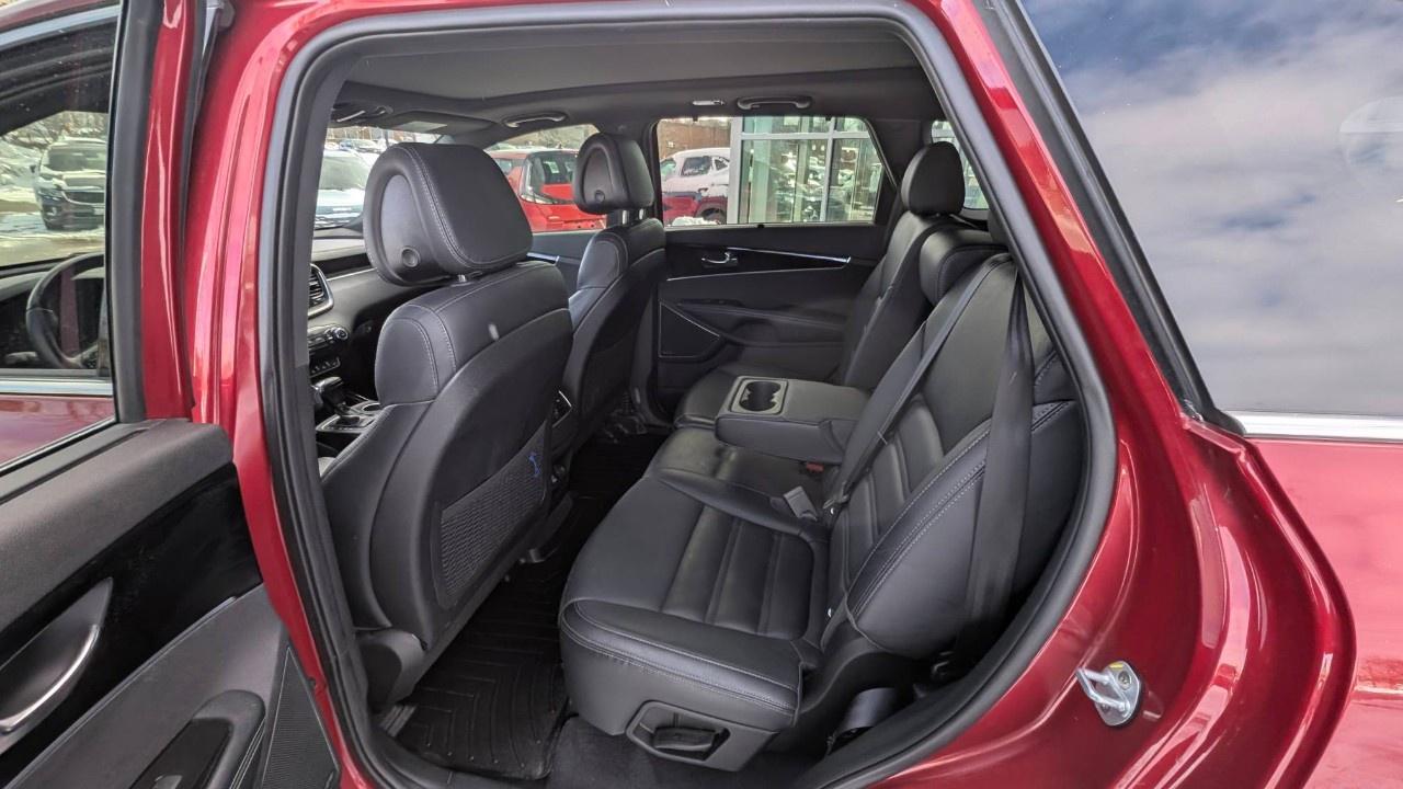 2016 Kia Sorento AWD 4DR 2.0L TURBO SX Photo