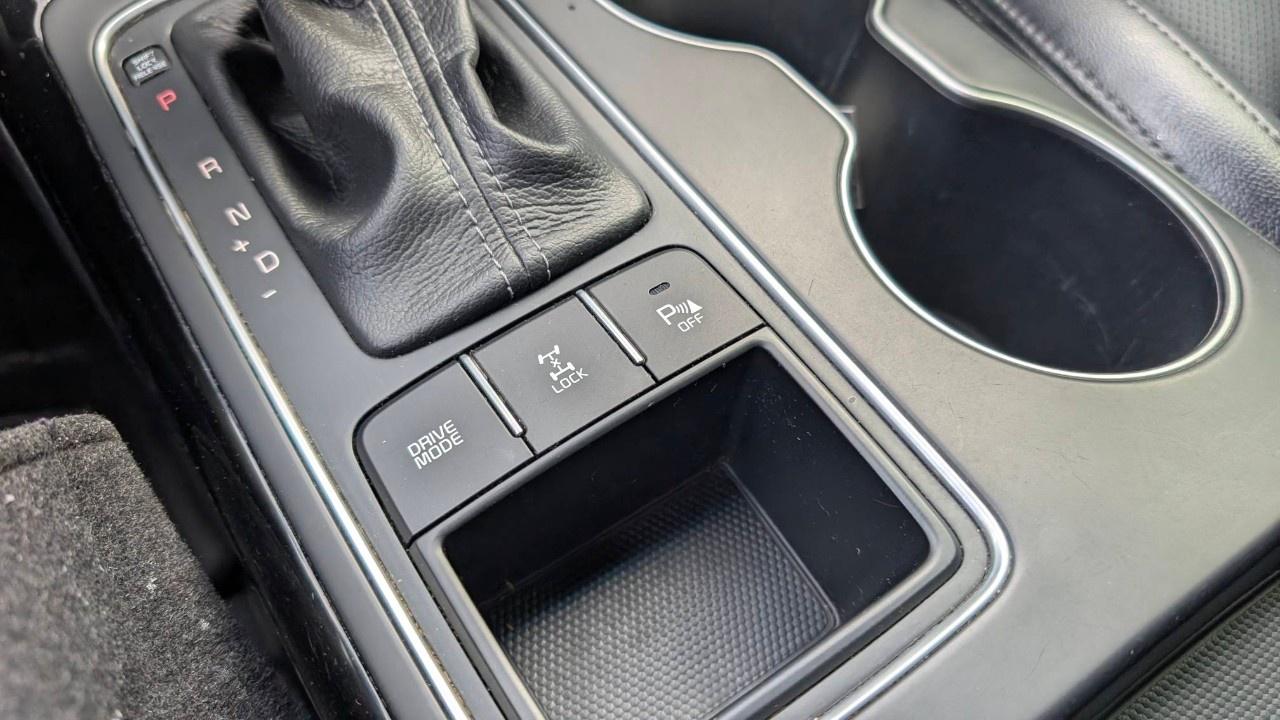 2016 Kia Sorento AWD 4DR 2.0L TURBO SX Photo