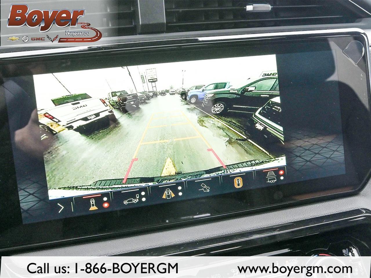 2026 GMC Sierra 3500 HD 4WD Crew Cab Standard Box AT4 Photo