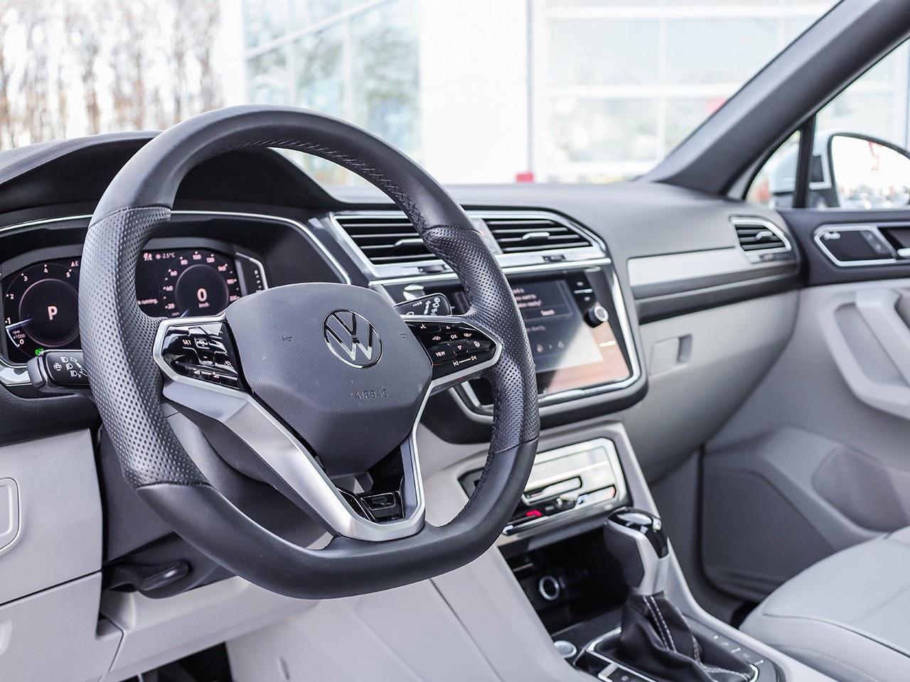 2024 Volkswagen Tiguan Highline R-line Photo