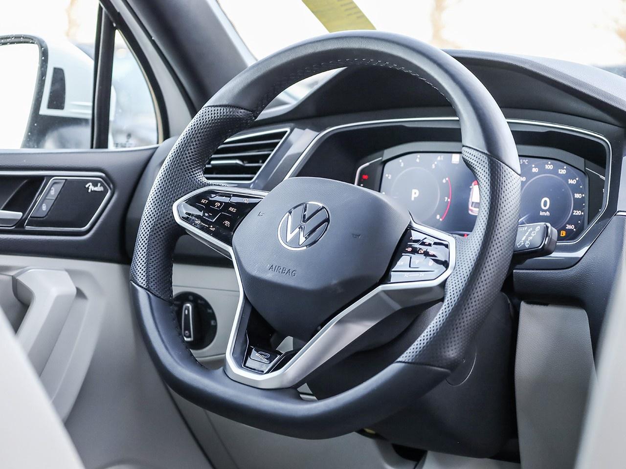 2024 Volkswagen Tiguan Highline R-line Photo