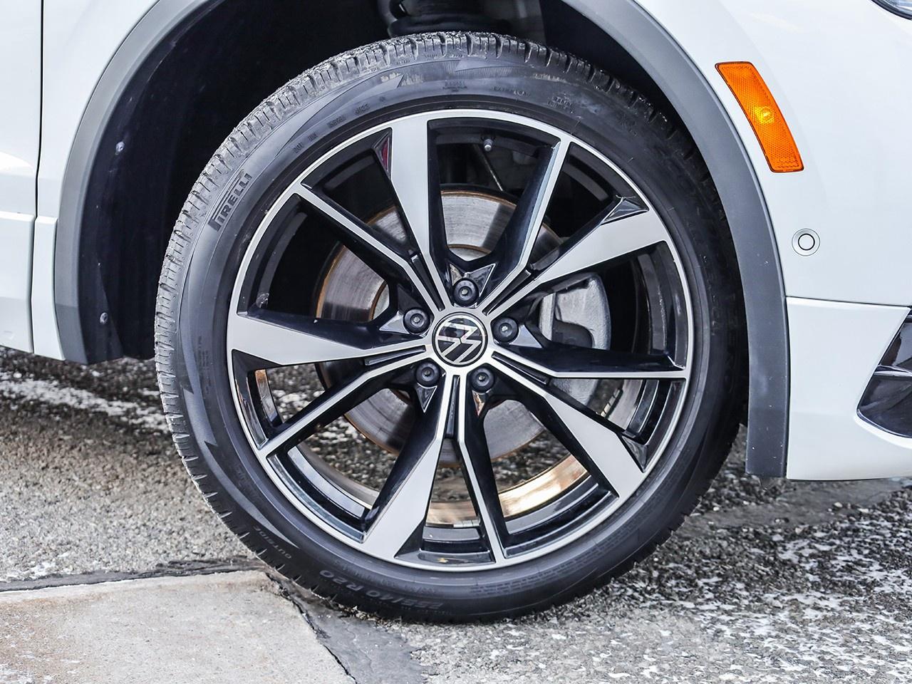 2024 Volkswagen Tiguan Highline R-line Photo
