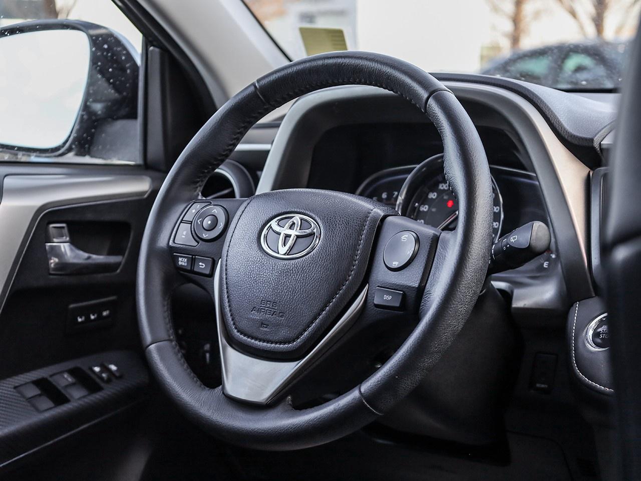 2015 Toyota RAV4 LIMITED  Photo