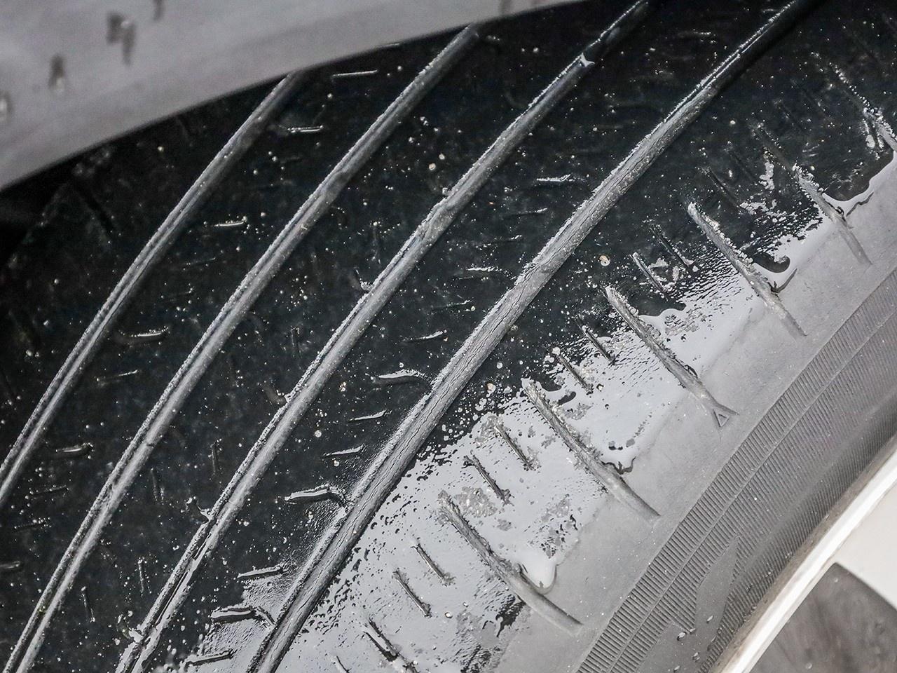 2021 Toyota Highlander HYBRID XLE Photo