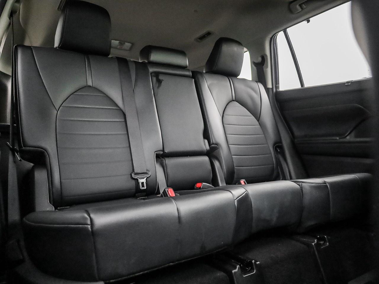 2021 Toyota Highlander HYBRID XLE Photo